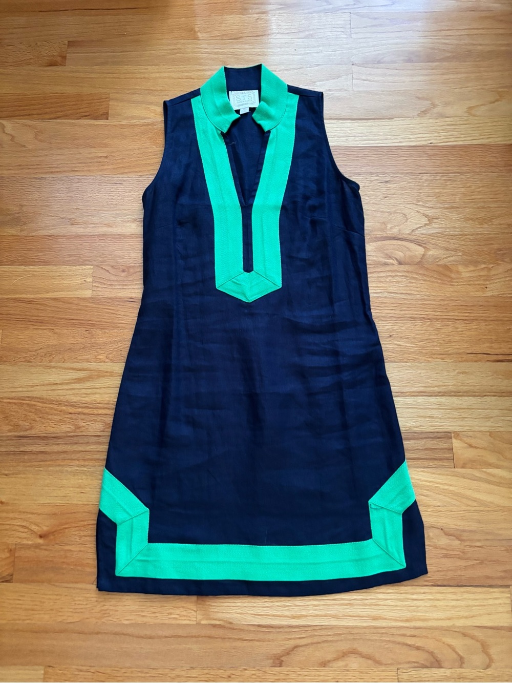 NWOT SAIL to SABLE Shift Dress Navy & Kelly Green Color Block Tunic Dress